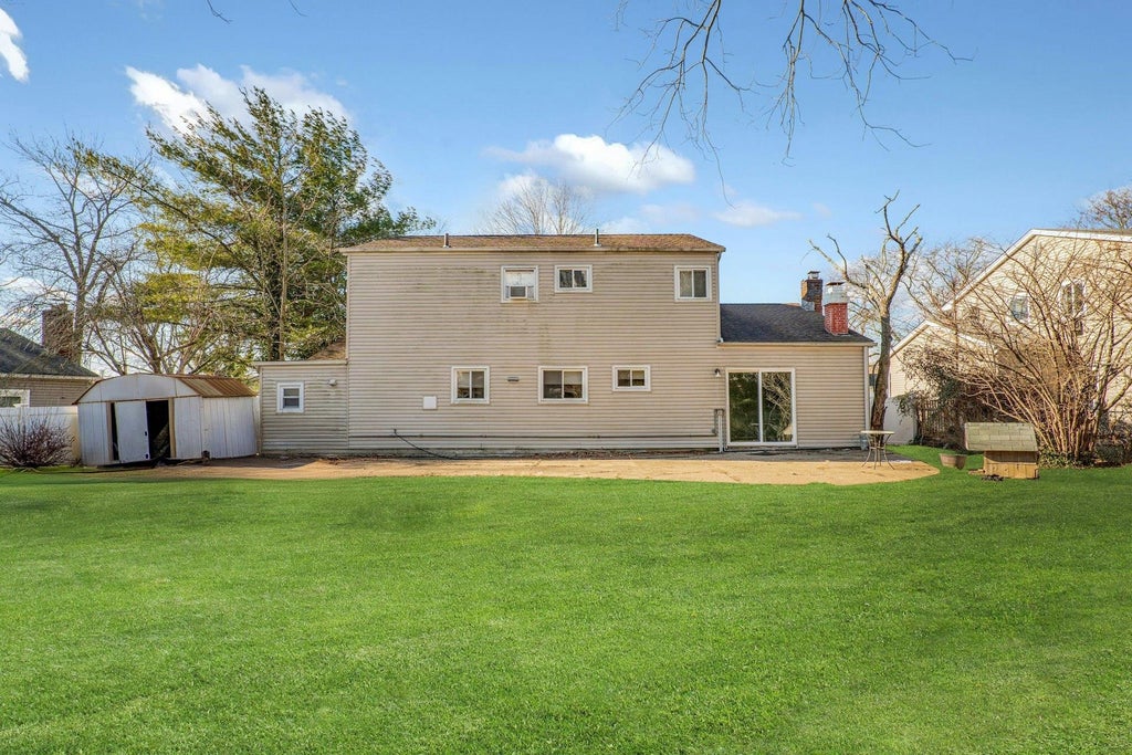 23 of 29 - 4 Elmore Place, East Northport, NY