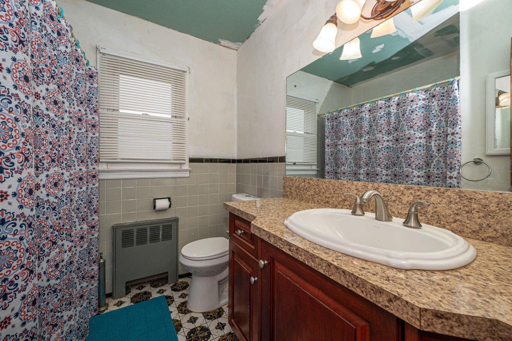 13 of 17 - 331 Doris Avenue, Franklin Square, NY