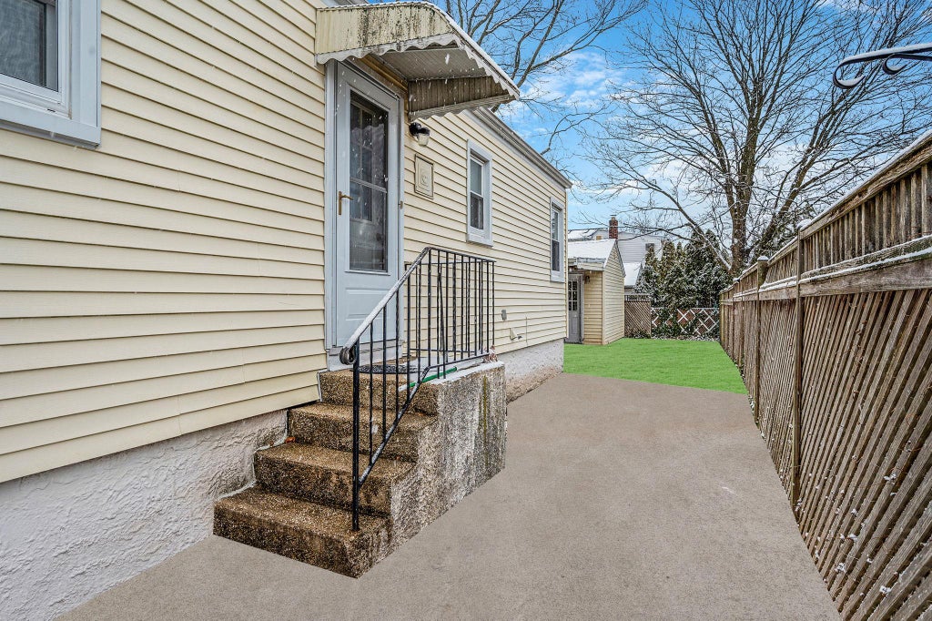 3 of 17 - 331 Doris Avenue, Franklin Square, NY