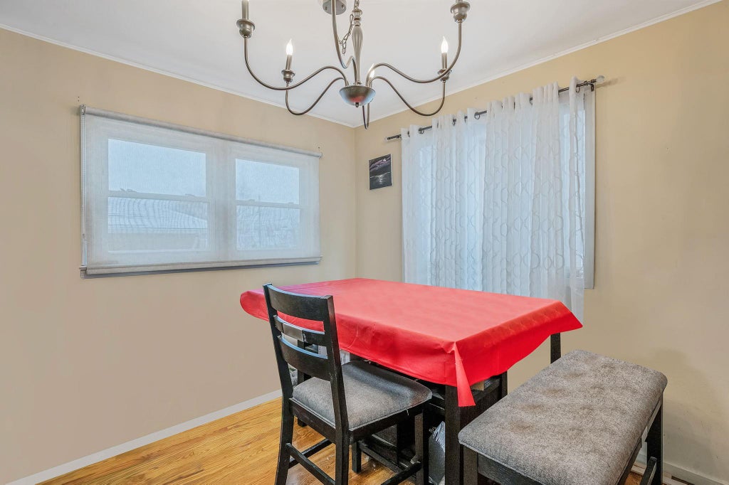 7 of 17 - 331 Doris Avenue, Franklin Square, NY