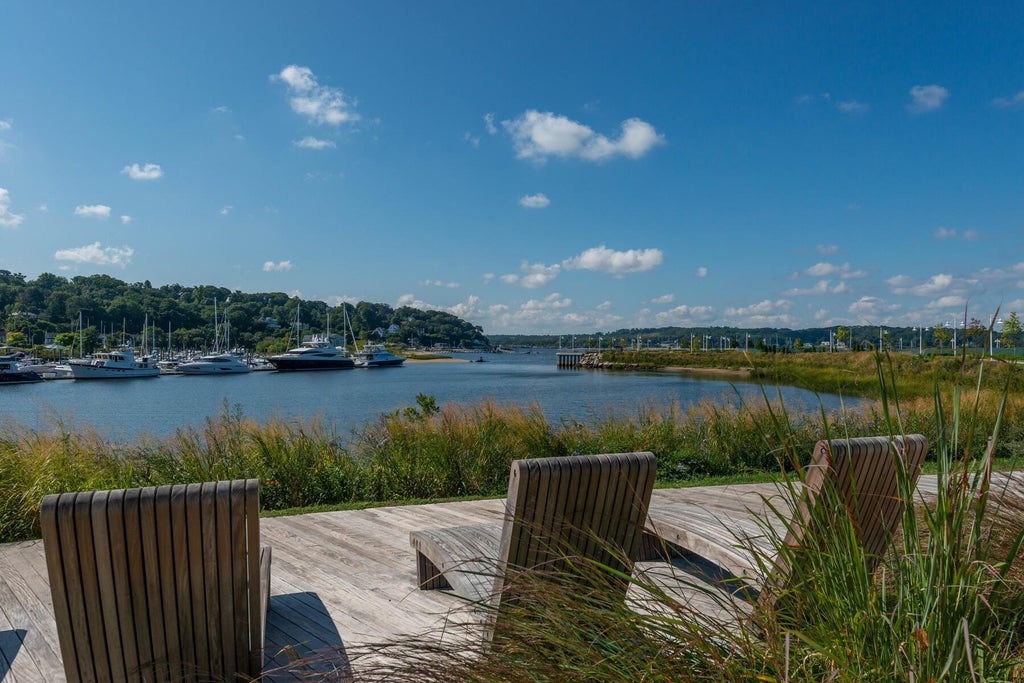 26 of 31 - 100 Garvies Point Road 1205, Glen Cove, NY