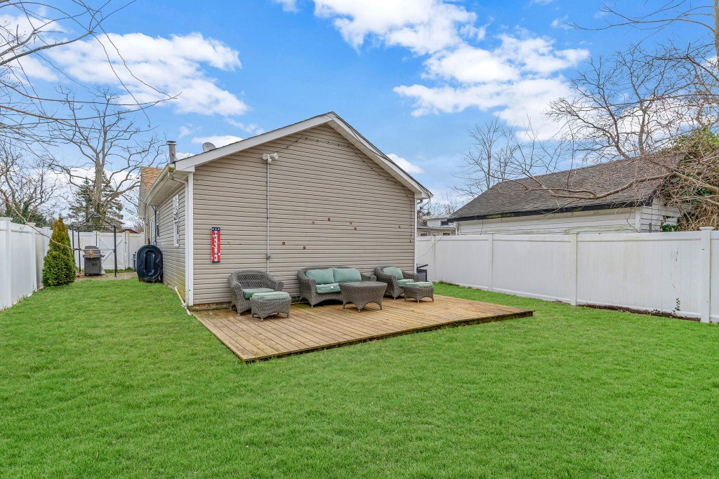 6 of 22 - 94 Elder Drive, Mastic Beach, NY