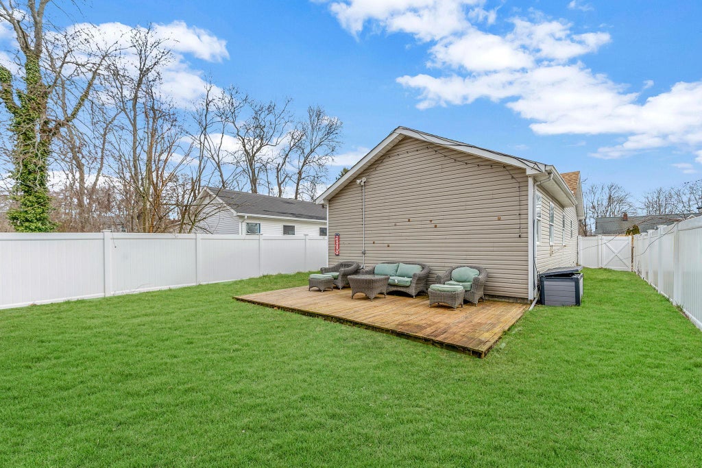 7 of 22 - 94 Elder Drive, Mastic Beach, NY