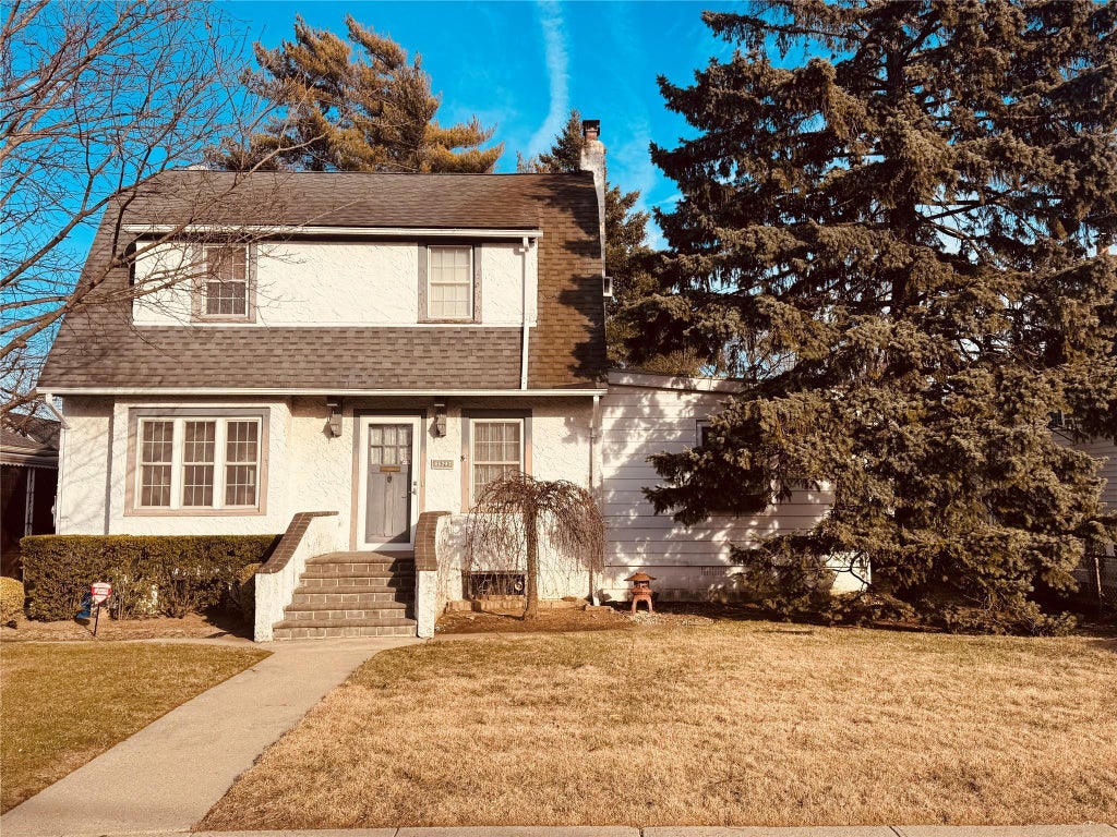 1 of 16 - 2923 Carnation Avenue, Baldwin Harbor, NY