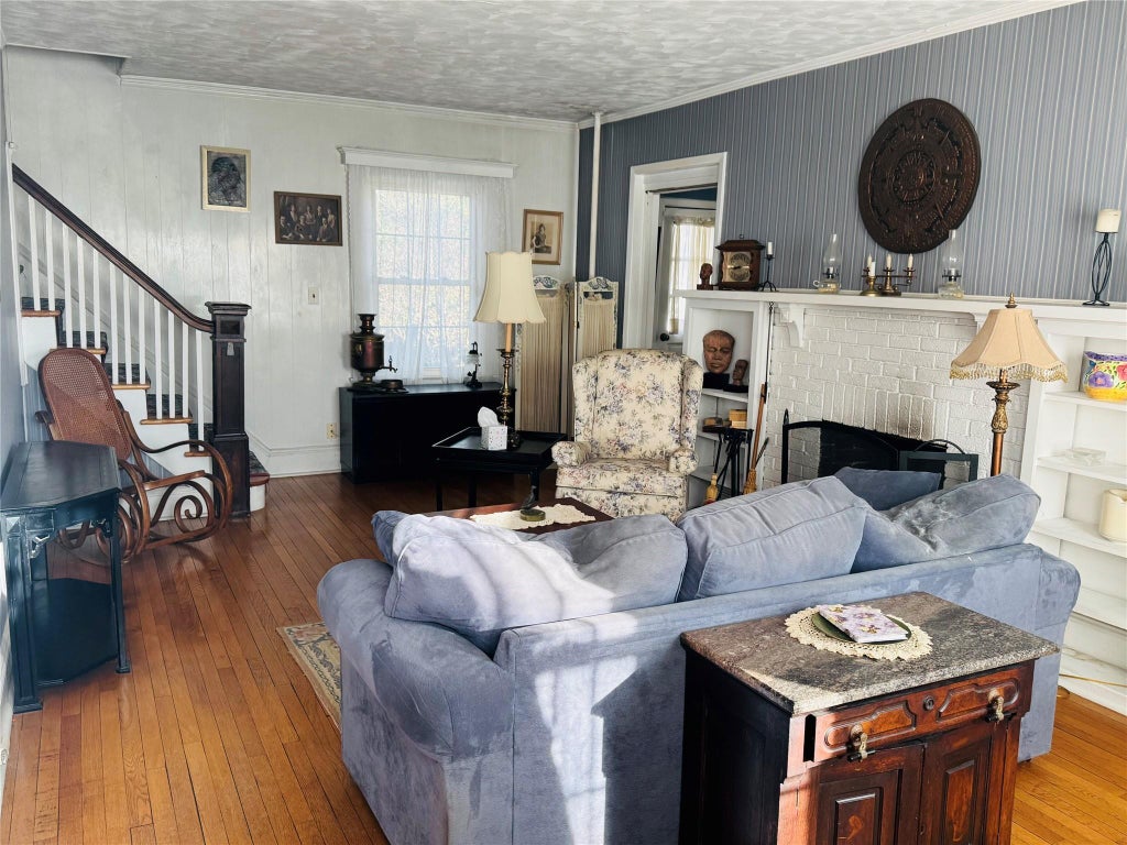 1 of 16 - 2923 Carnation Avenue, Baldwin Harbor, NY