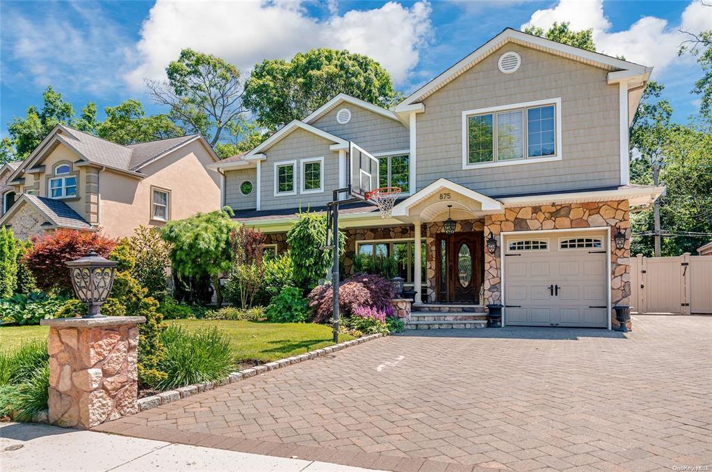 1 of 37 - 875 Catalpa Drive, Franklin Square, NY