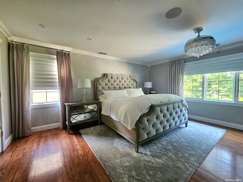 26 of 37 - 875 Catalpa Drive, Franklin Square, NY