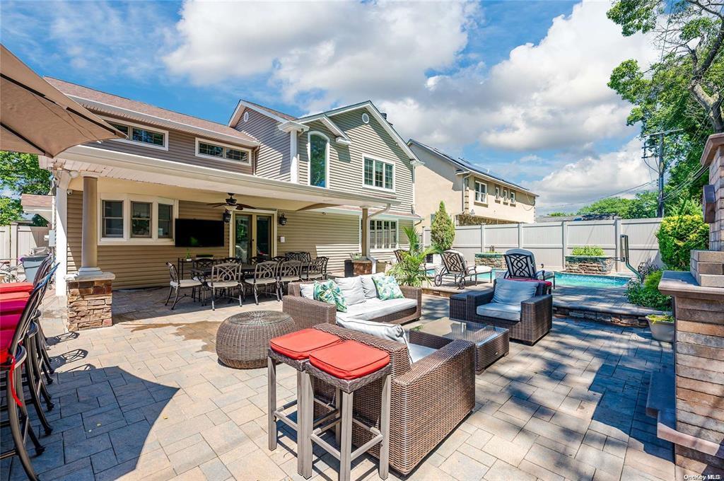 27 of 37 - 875 Catalpa Drive, Franklin Square, NY