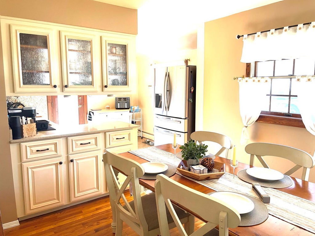 8 of 43 - 49 Fulham Lane, Holbrook, NY