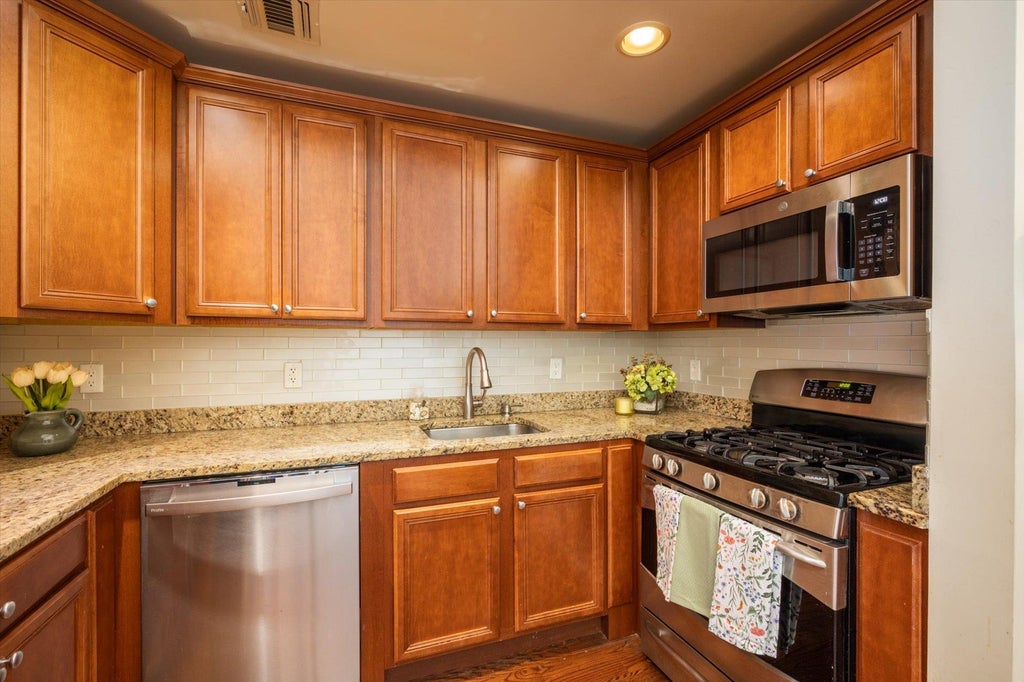 5 of 25 - 107 Spring Drive, East Meadow, NY