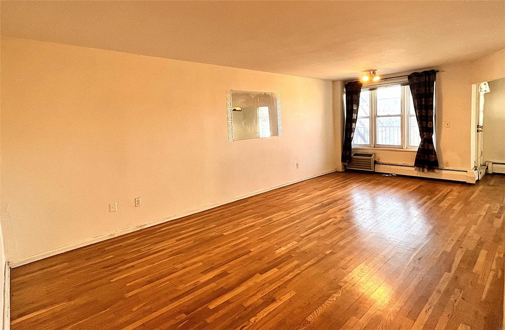 2 of 12 - 60 Hempstead Avenue # 1i, Lynbrook, NY
