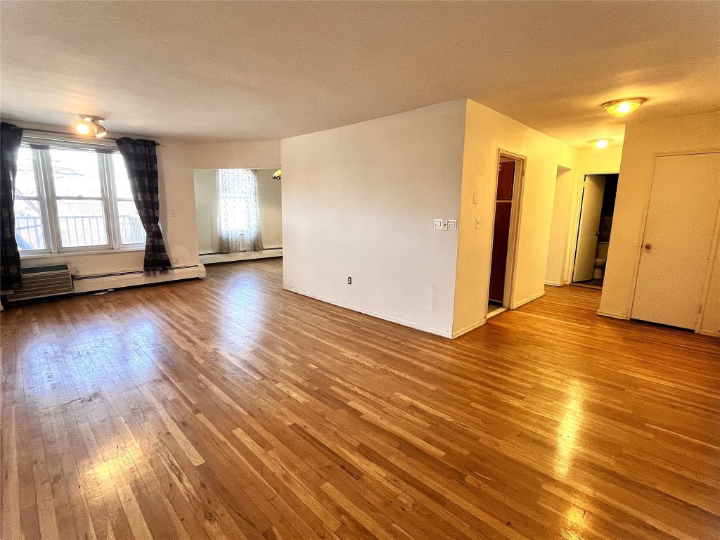 3 of 12 - 60 Hempstead Avenue # 1i, Lynbrook, NY