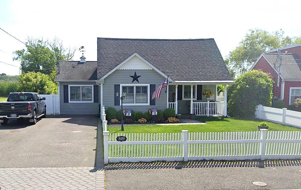 1 of 24 - 329 Foster Avenue, Sayville, NY