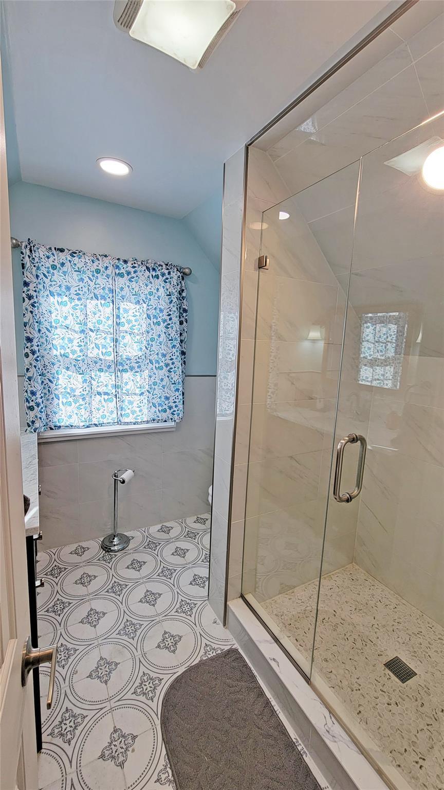 17 of 24 - 329 Foster Avenue, Sayville, NY