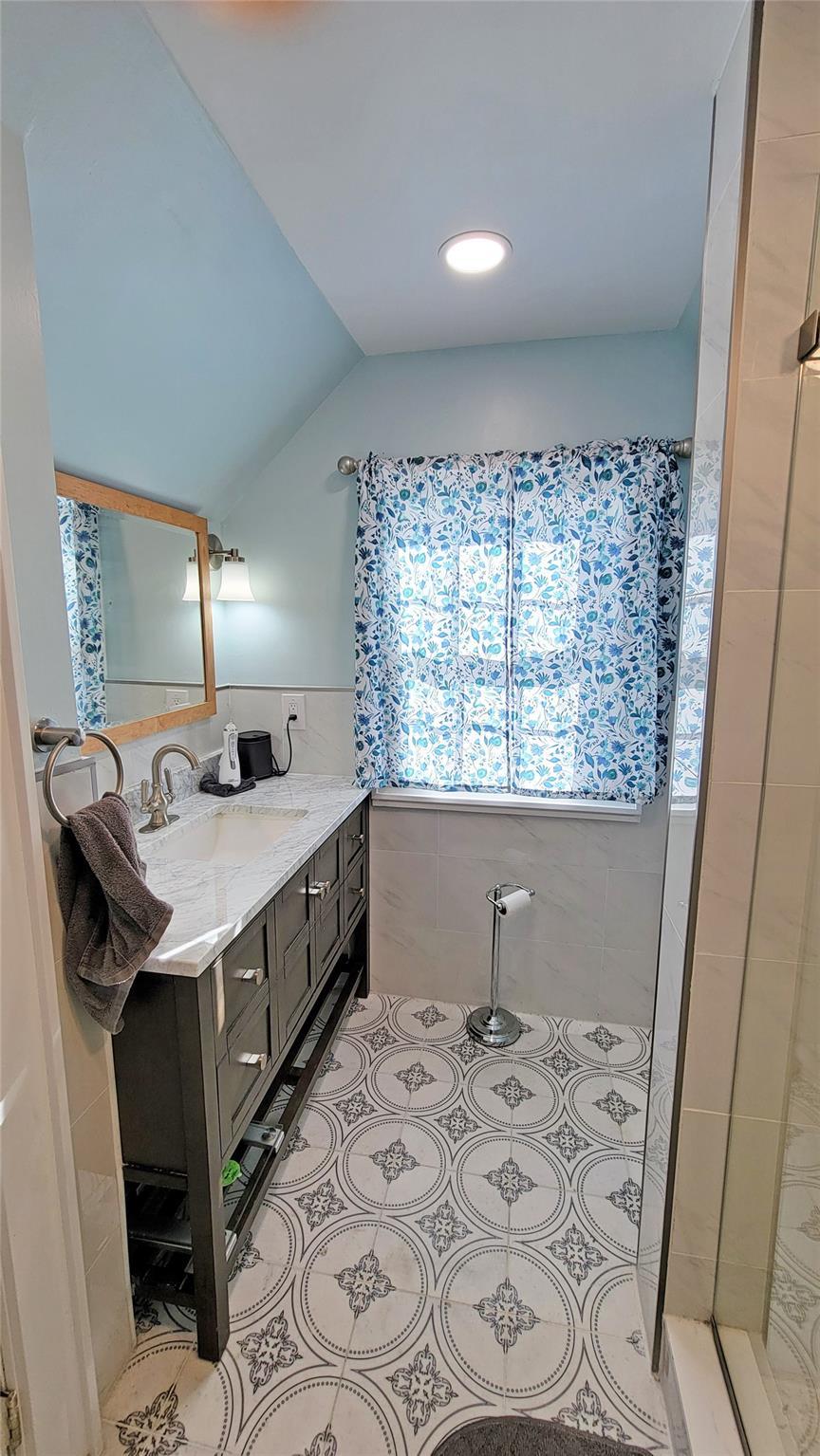 18 of 24 - 329 Foster Avenue, Sayville, NY