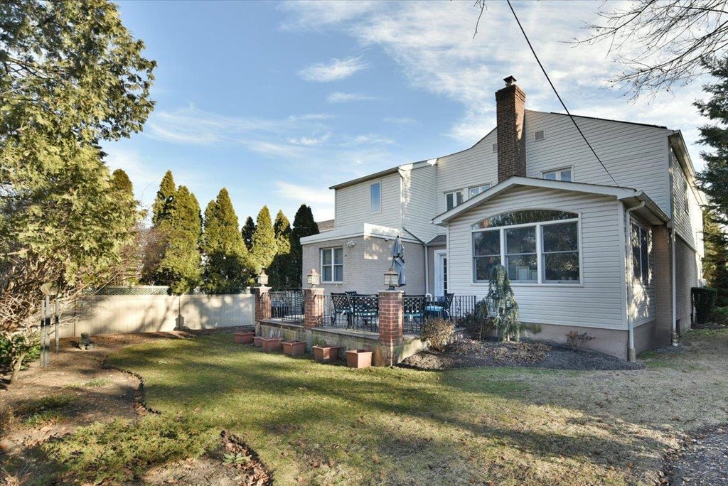 29 of 31 - 82-22 214th St., Hollis Hills, NY