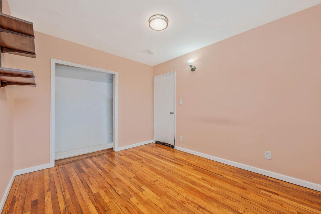 12 of 33 - 1 Devon St., Lynbrook, NY