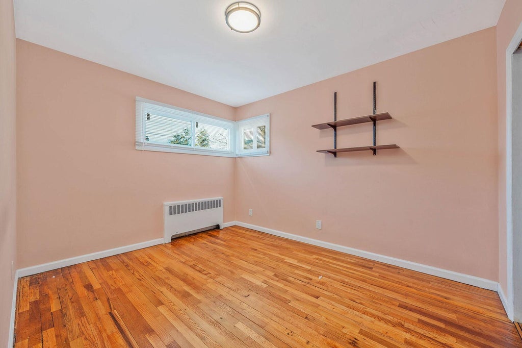 13 of 33 - 1 Devon St., Lynbrook, NY