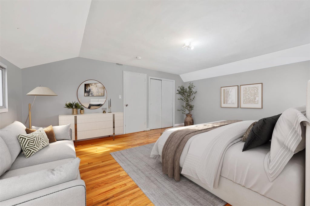 17 of 33 - 1 Devon St., Lynbrook, NY