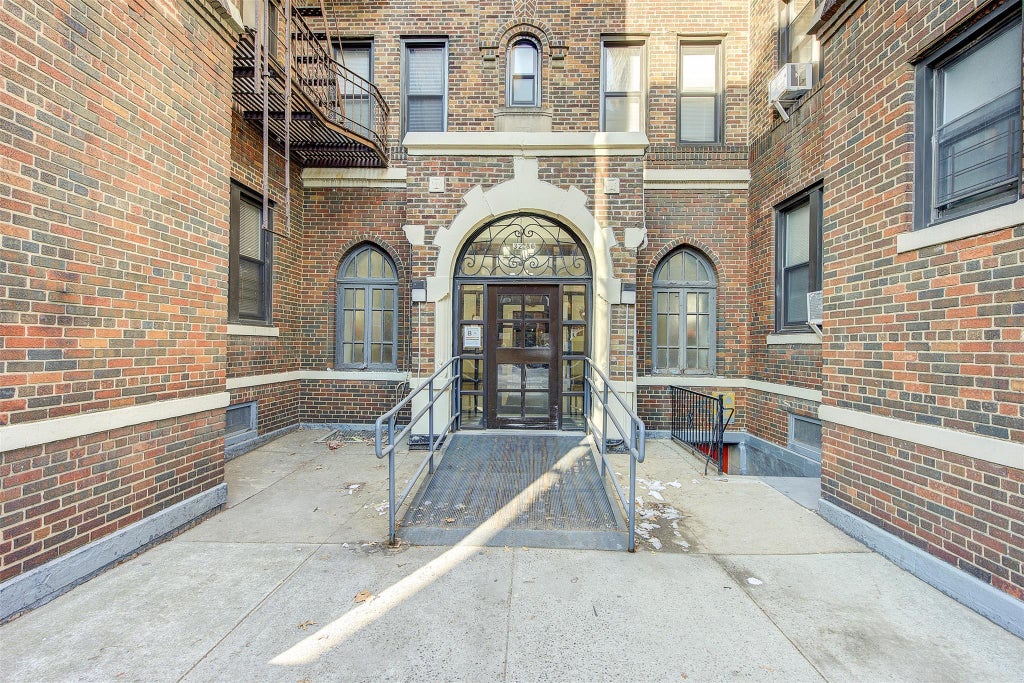 1 of 20 - 32-86 33rd St. # D9, Astoria, NY