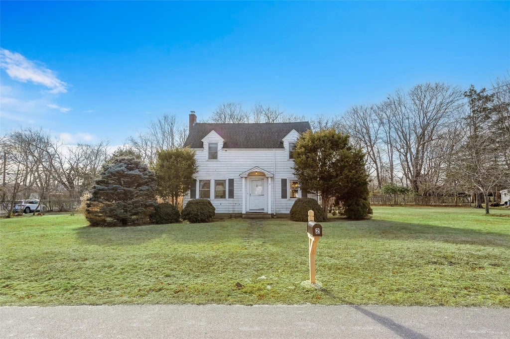 1 of 21 - 2 Estate Road, Center Moriches, NY