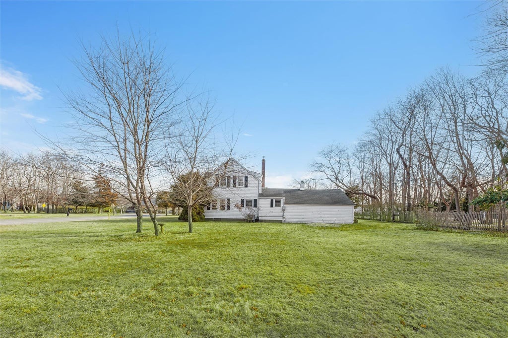 4 of 21 - 2 Estate Road, Center Moriches, NY