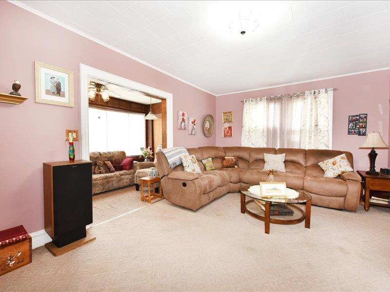 7 of 24 - 36 Madison St., Franklin Square, NY
