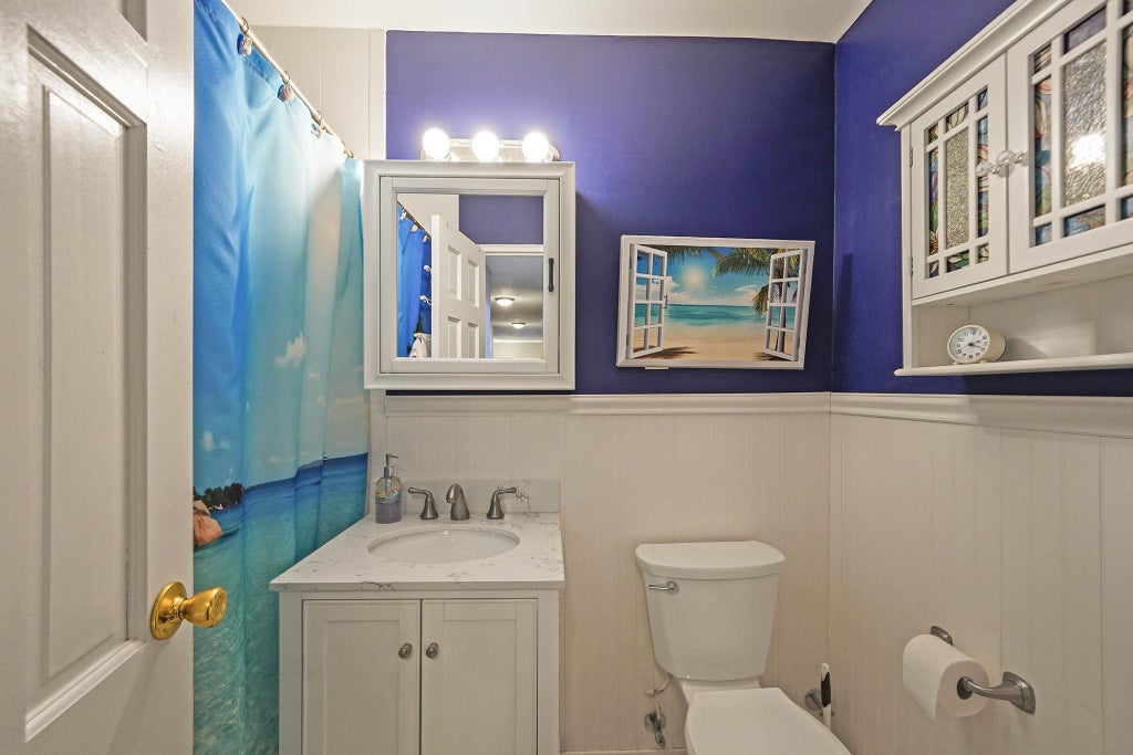 11 of 12 - 460 Old Town Road 27-o, Port Jefferson Station, NY