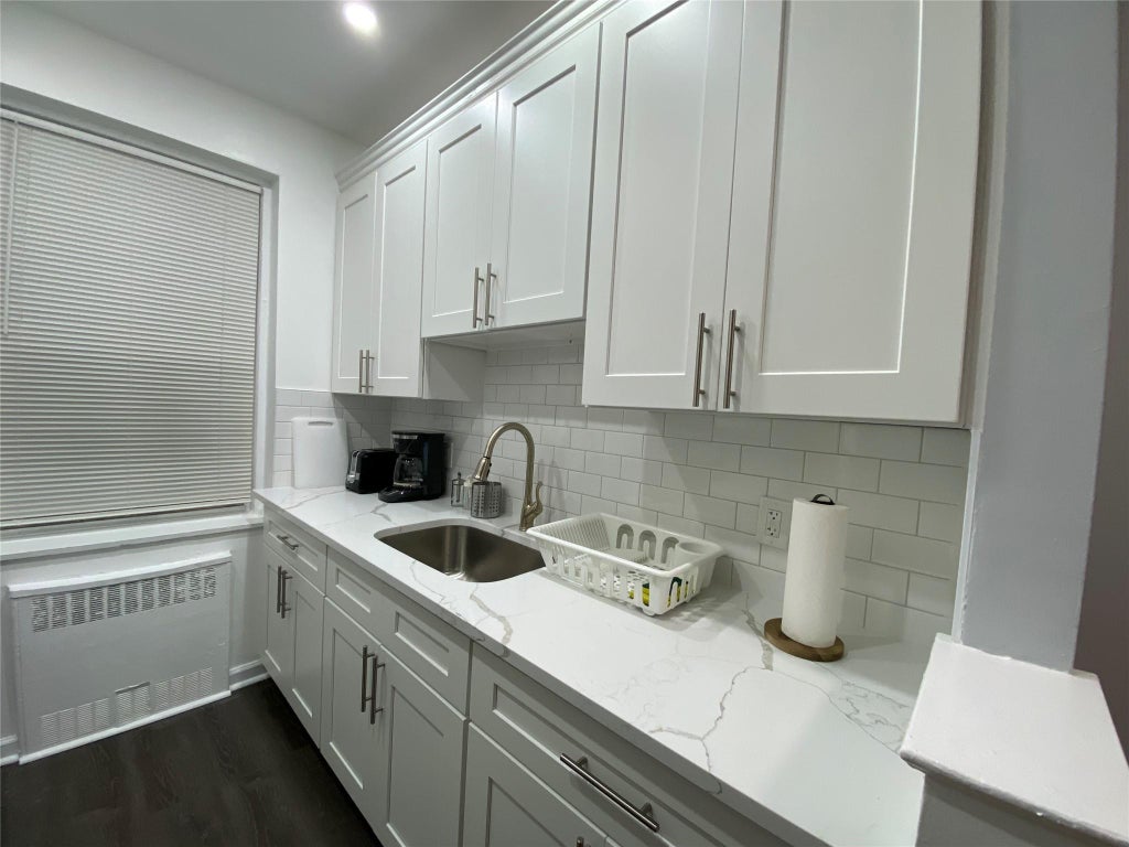 5 of 22 - 63-60 102nd St. # D1, Rego Park, NY