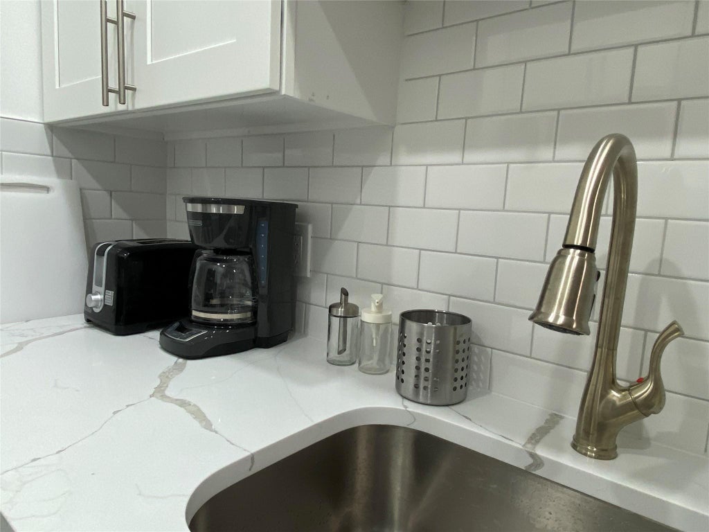 6 of 22 - 63-60 102nd St. # D1, Rego Park, NY