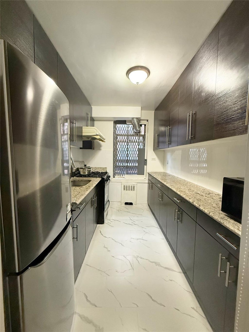 5 of 8 - 64-74 Saunders St. # 5a, Rego Park, NY