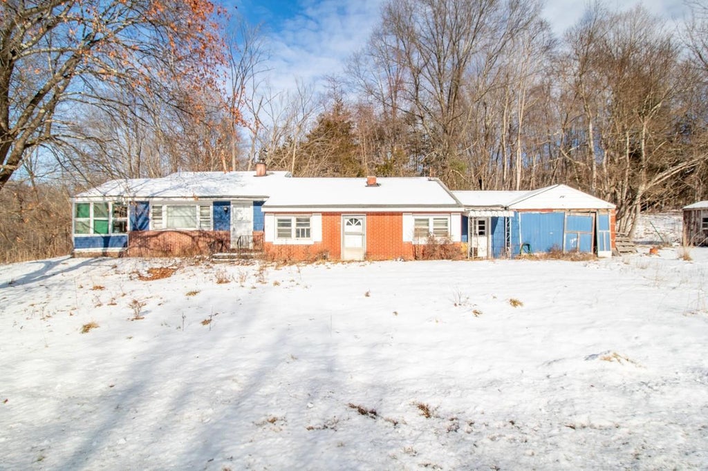 3 of 10 - 127 Spring Lake Road, Red Hook, NY