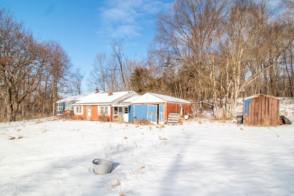 5 of 10 - 127 Spring Lake Road, Red Hook, NY