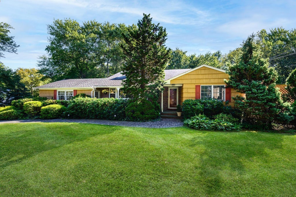 1 of 31 - 30 Greenhill Lane, Huntington, NY