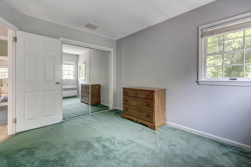 15 of 31 - 30 Greenhill Lane, Huntington, NY