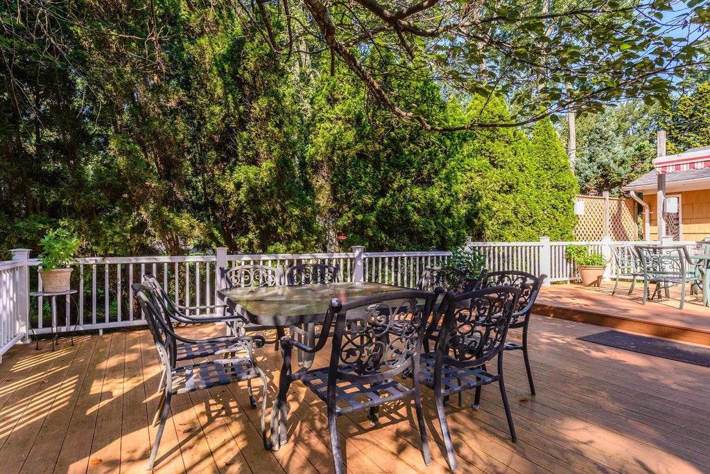 23 of 31 - 30 Greenhill Lane, Huntington, NY