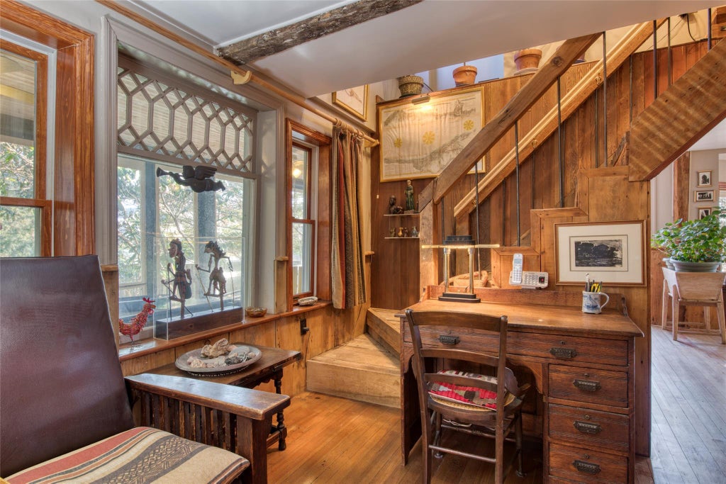 10 of 20 - 22495 Main Road, Orient, NY