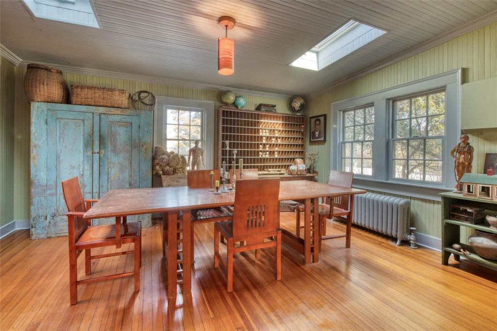 7 of 20 - 22495 Main Road, Orient, NY