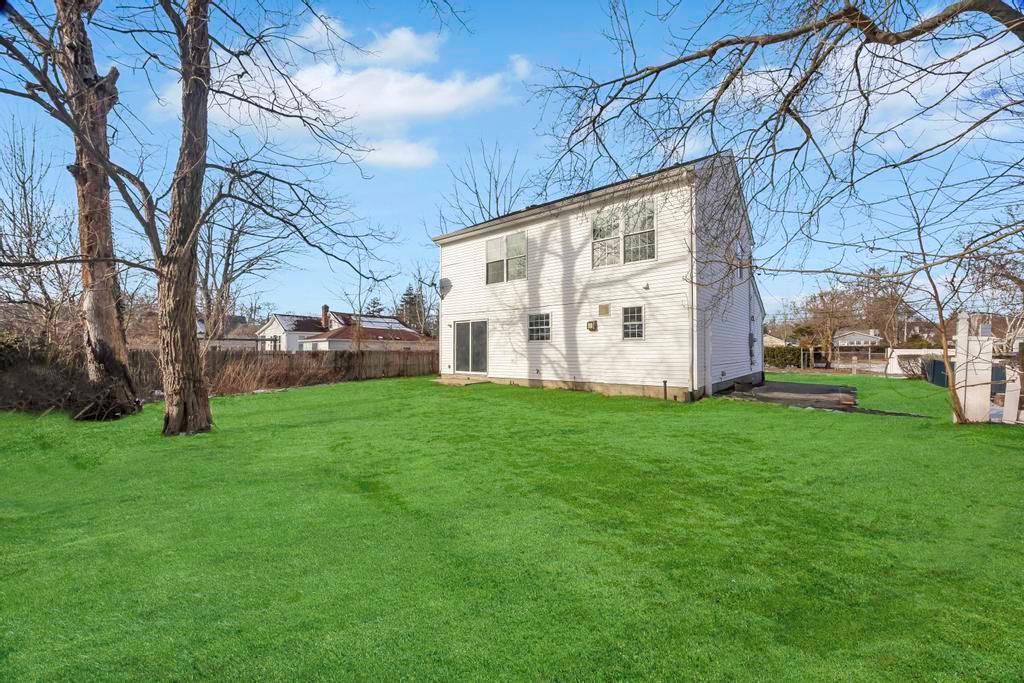 24 of 27 - 22 Sayville Road, Mastic Beach, NY