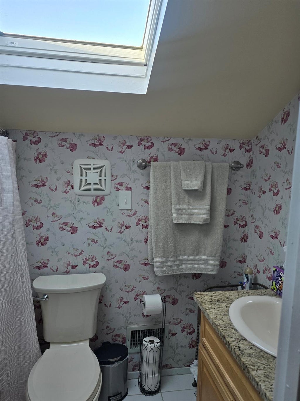 14 of 28 - Undisclosed, Sayville, NY