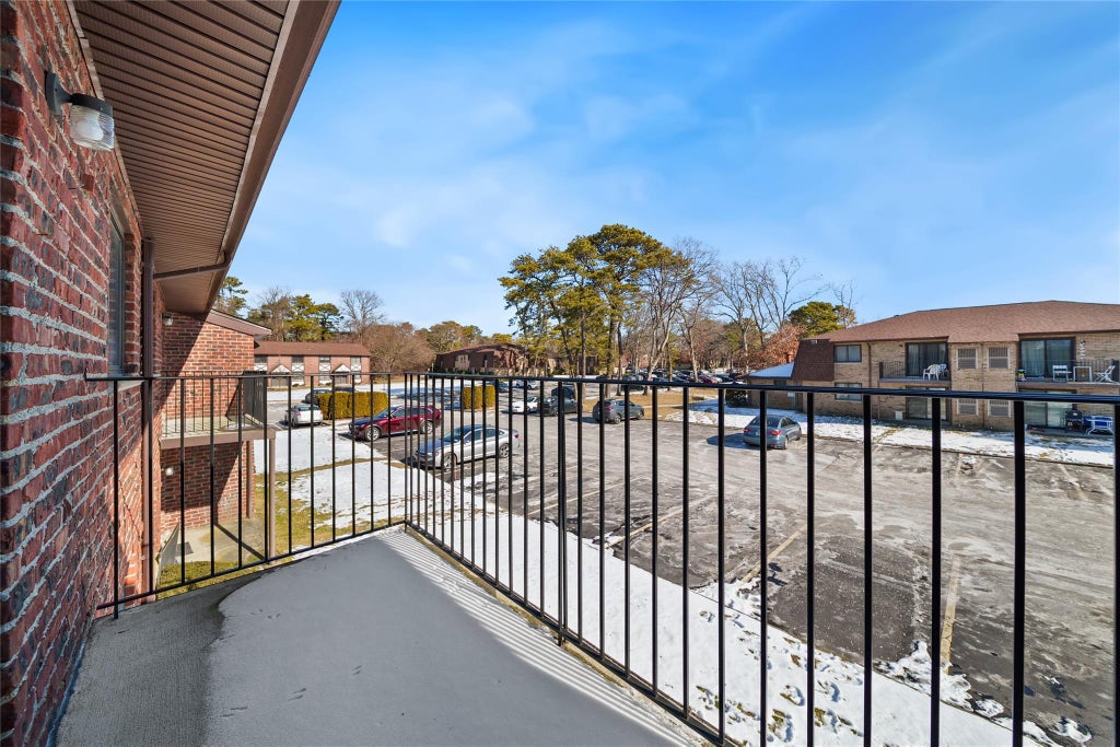 16 of 20 - 38 Pinebrook Place # 38, Bay Shore, NY