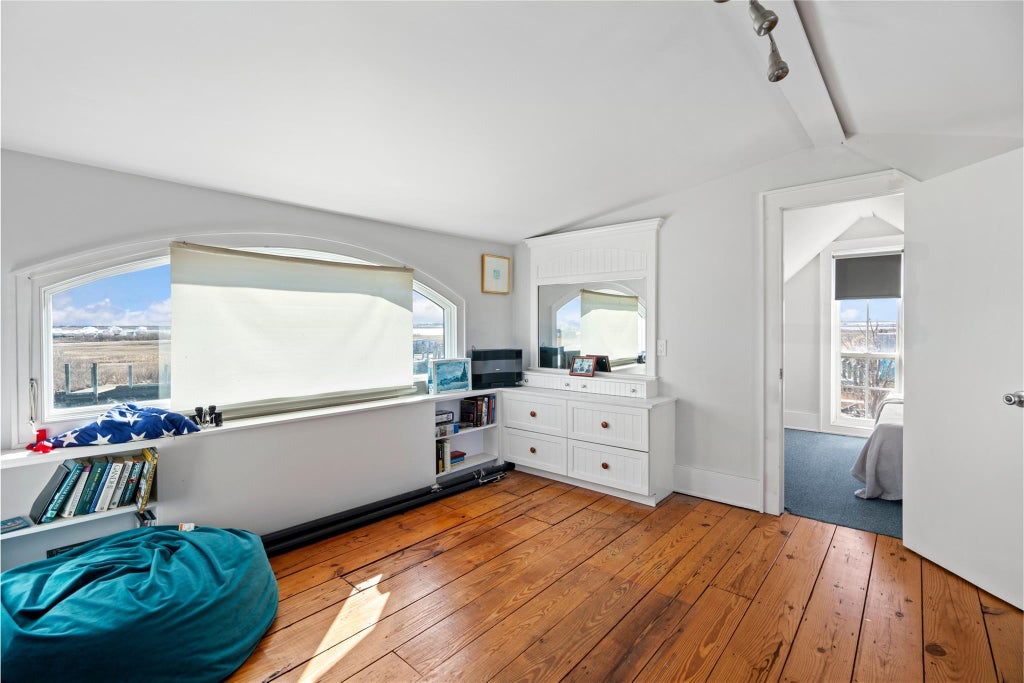 17 of 33 - 706 Riviera Drive, Mastic Beach, NY