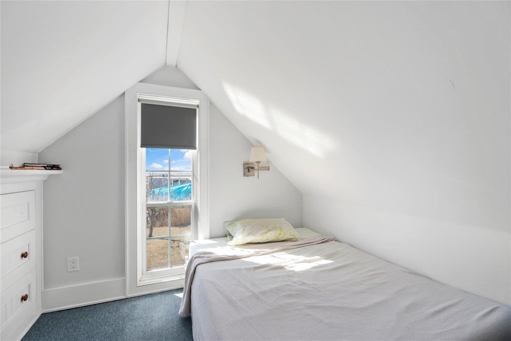 18 of 33 - 706 Riviera Drive, Mastic Beach, NY