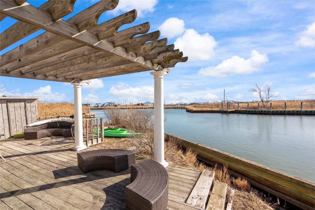 23 of 33 - 706 Riviera Drive, Mastic Beach, NY