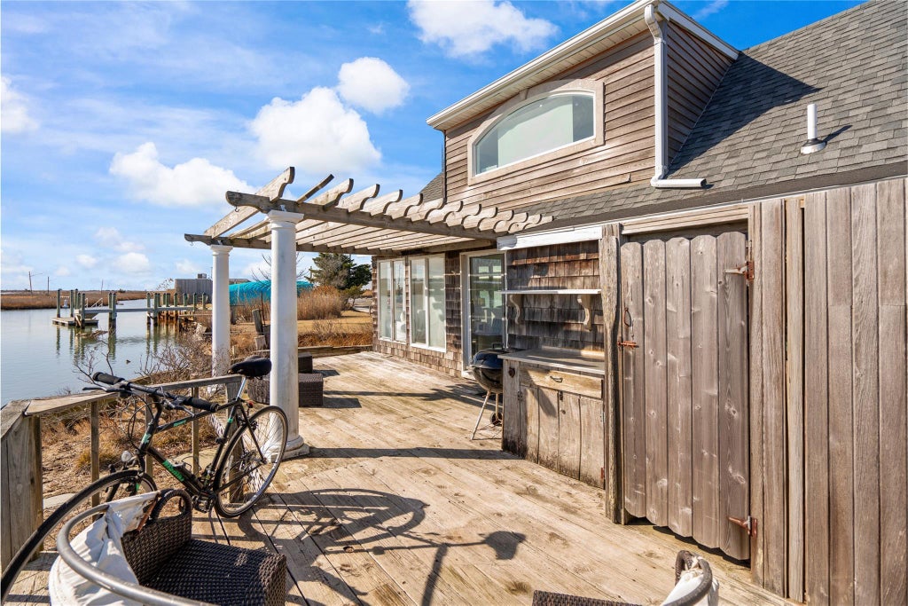 26 of 33 - 706 Riviera Drive, Mastic Beach, NY