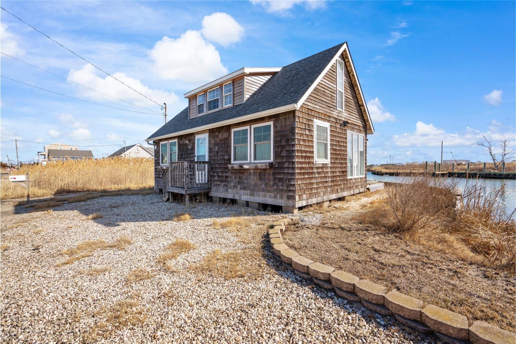 30 of 33 - 706 Riviera Drive, Mastic Beach, NY
