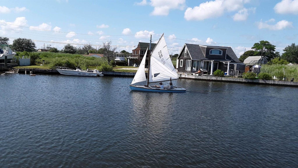 8 of 33 - 706 Riviera Drive, Mastic Beach, NY