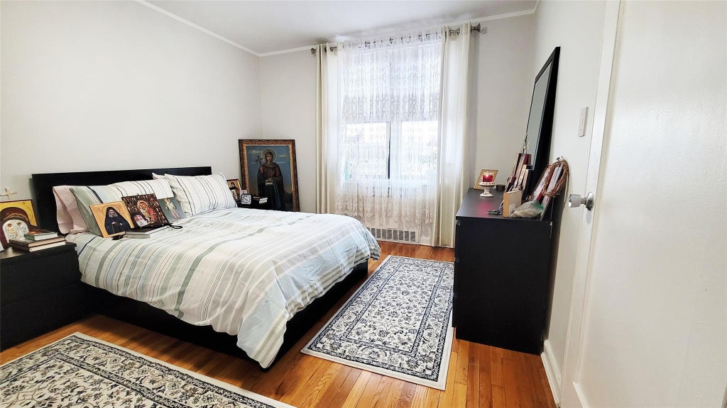 9 of 14 - 99-63 66ave # 9e, Rego Park, NY