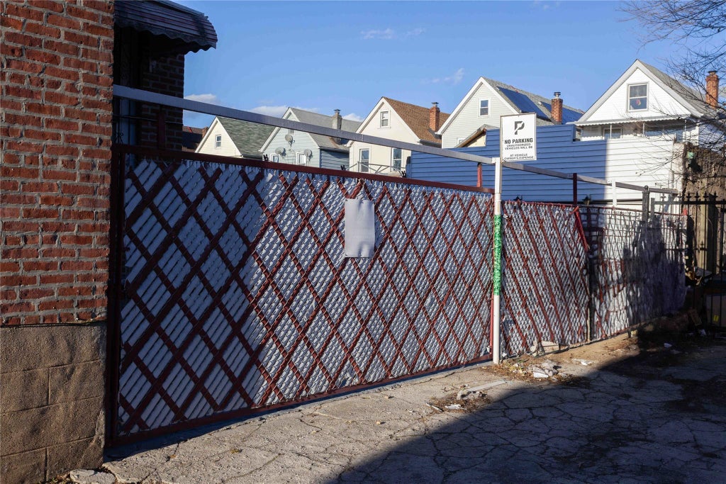 20 of 23 - 9729 127th St., Richmond Hill S., NY