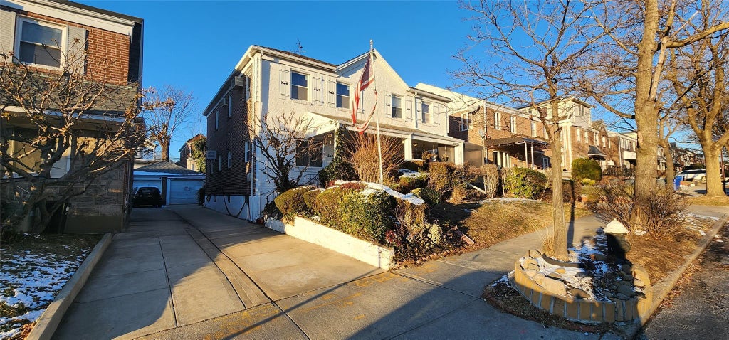 1 of 1 - Undisclosed, Flushing, NY